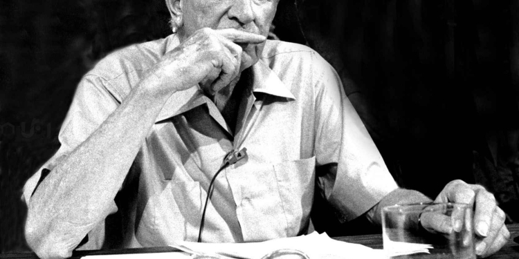 گفتگوی برایان مگی با هربرت مارکوزه | دوبله فارسی 6 HerbertMarcuse2 گفتگوی برایان مگی با هربرت مارکوزه | دوبله فارسی