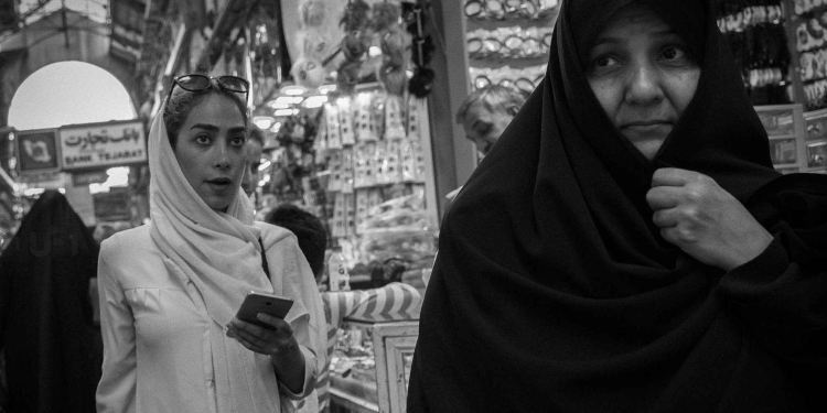 تولد سوژه ایرانی را باور نکردهایم 1 iranian young vs old e1532988948369 تولد سوژه ایرانی را باور نکردهایم