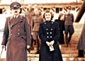 Eva Braun and Adolf Hitler 1900x1266 c «حوّا، حالا وقت خودکشی‌ست!»