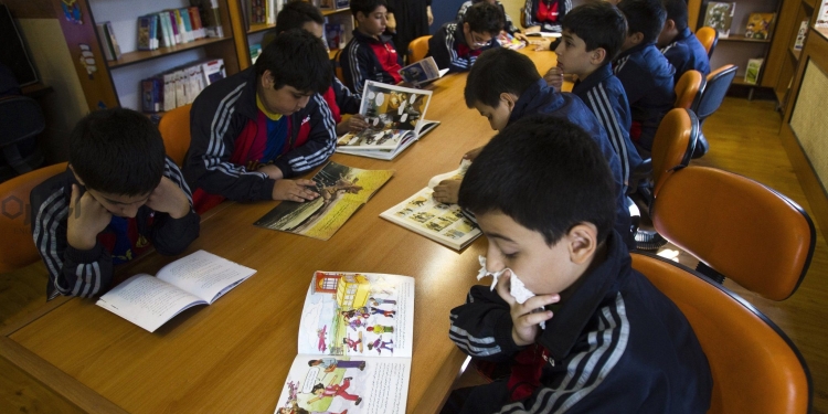 برابری آموزشی و عدالت اجتماعی 1 iran school boy برابری آموزشی و عدالت اجتماعی