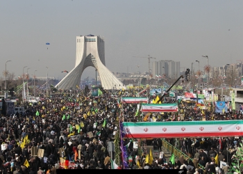 دست وامانده‌ی محتوا در فرمی معیوب!